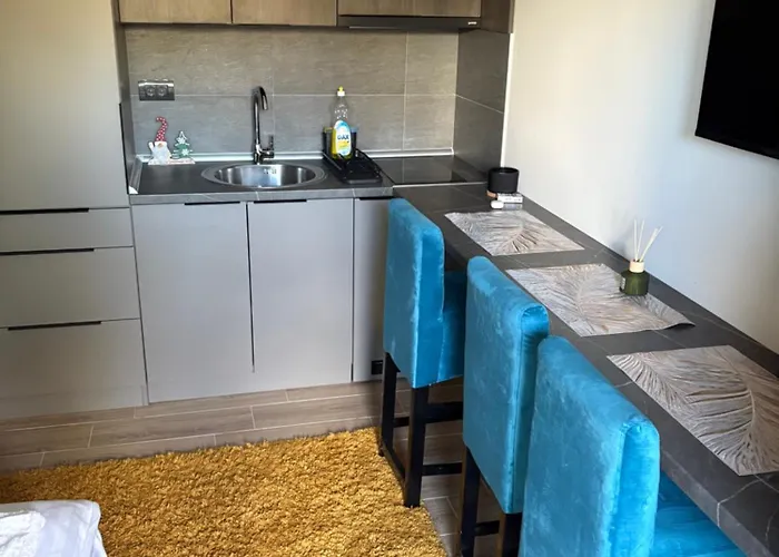 Andromeda Hill 아파트 *