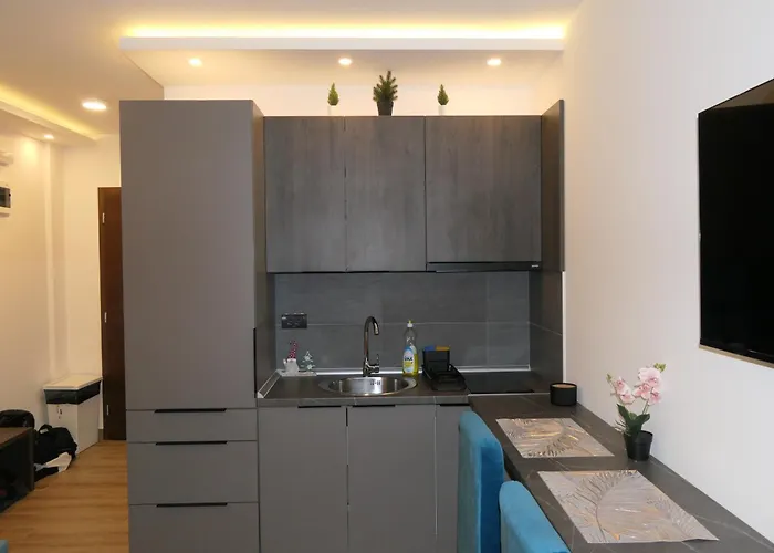 Andromeda Hill 아파트