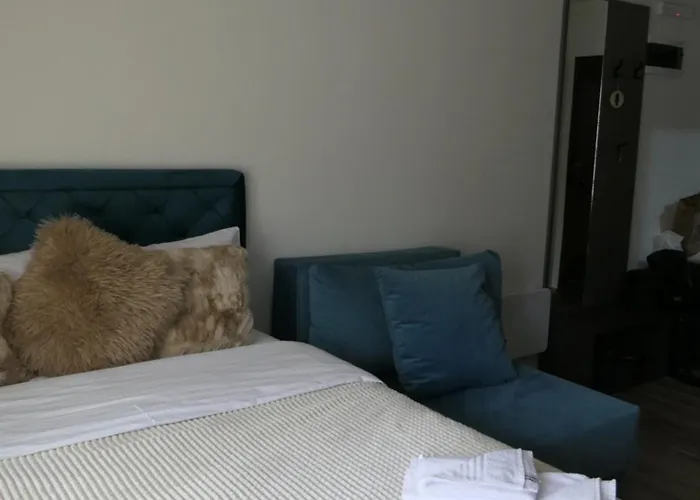 Andromeda Hill 아파트